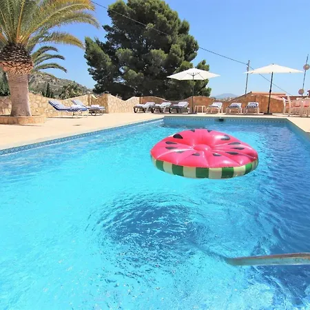 Maryvilla 240 וילה קלפה