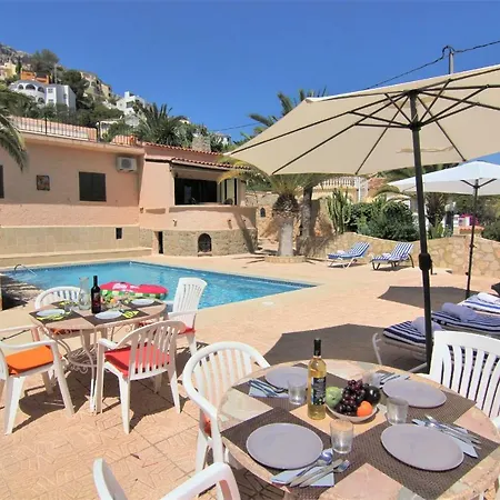 Maryvilla 240 וילה *